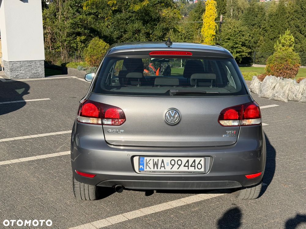 Volkswagen Golf - 8