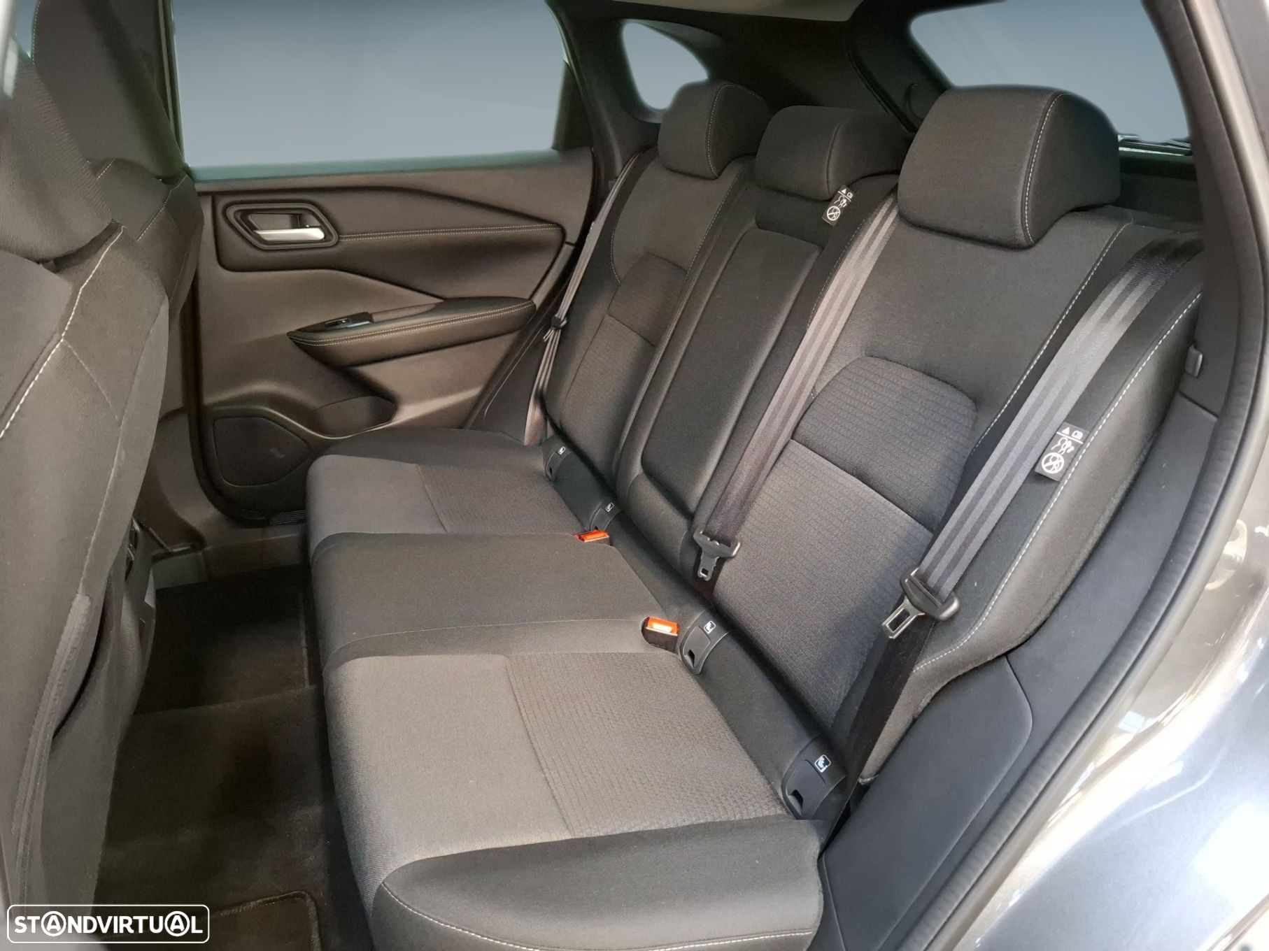 Nissan Qashqai 1.3 DIG-T N-Connecta LED - 6
