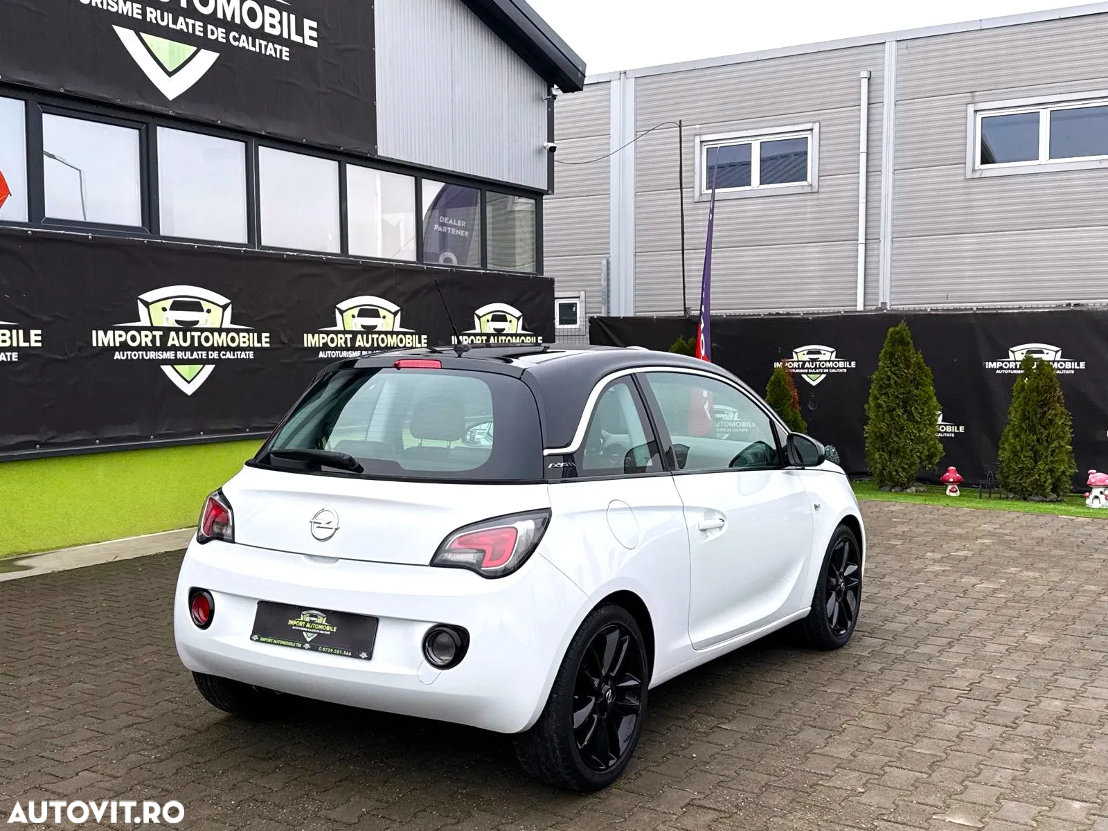 Opel Adam 1.2 - 15