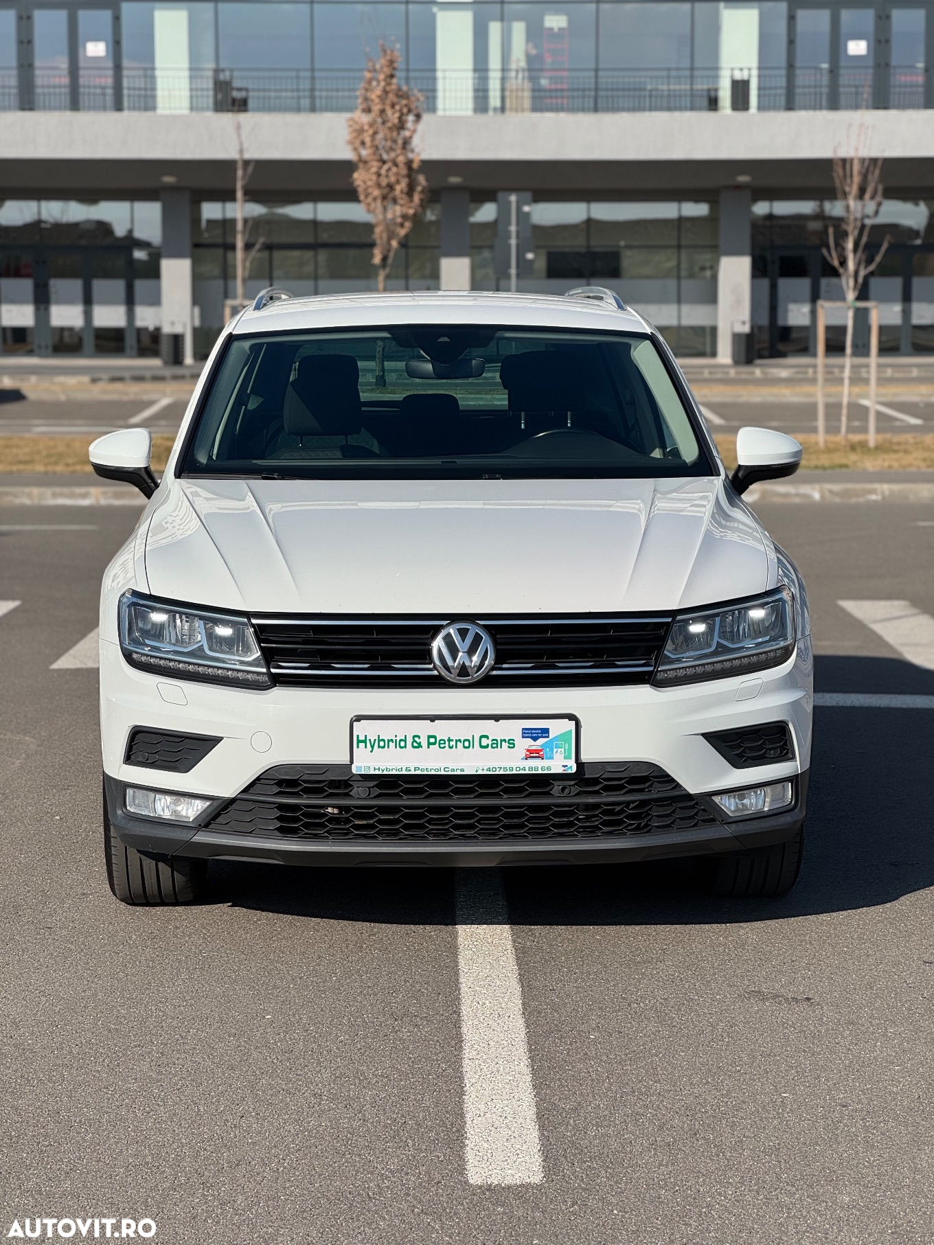 Volkswagen Tiguan - 11