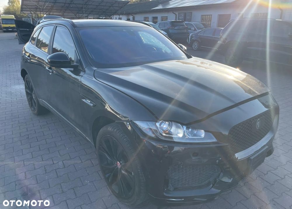 Jaguar F-Pace 2.0 i4P AWD R-Sport - 1