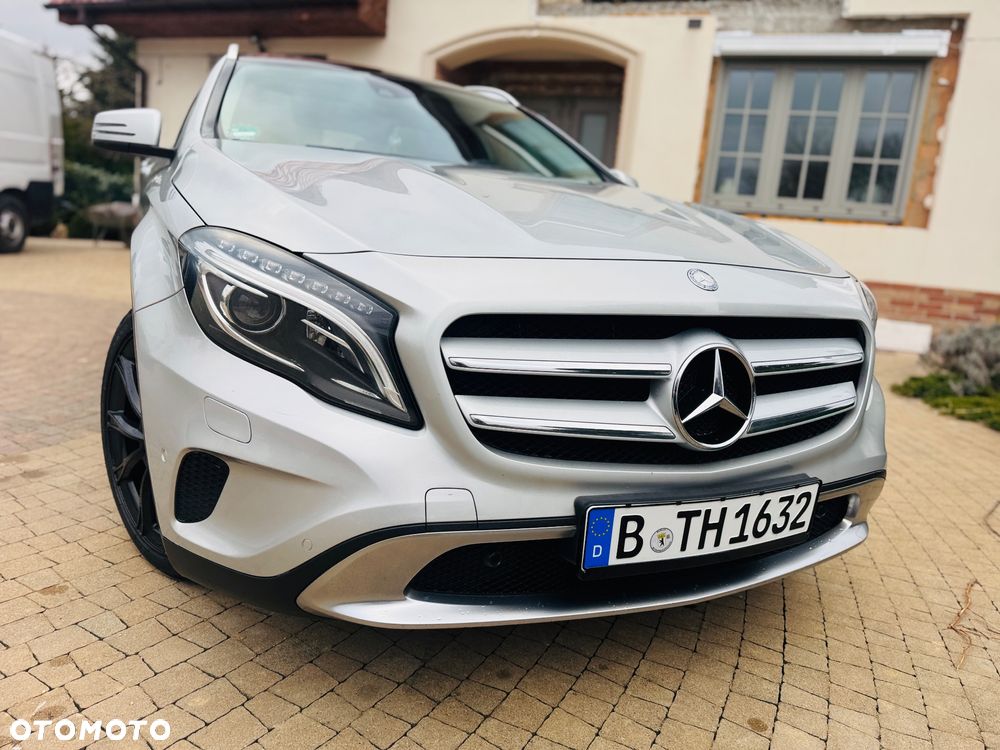 Mercedes-Benz GLA 200 7G-DCT Style - 2