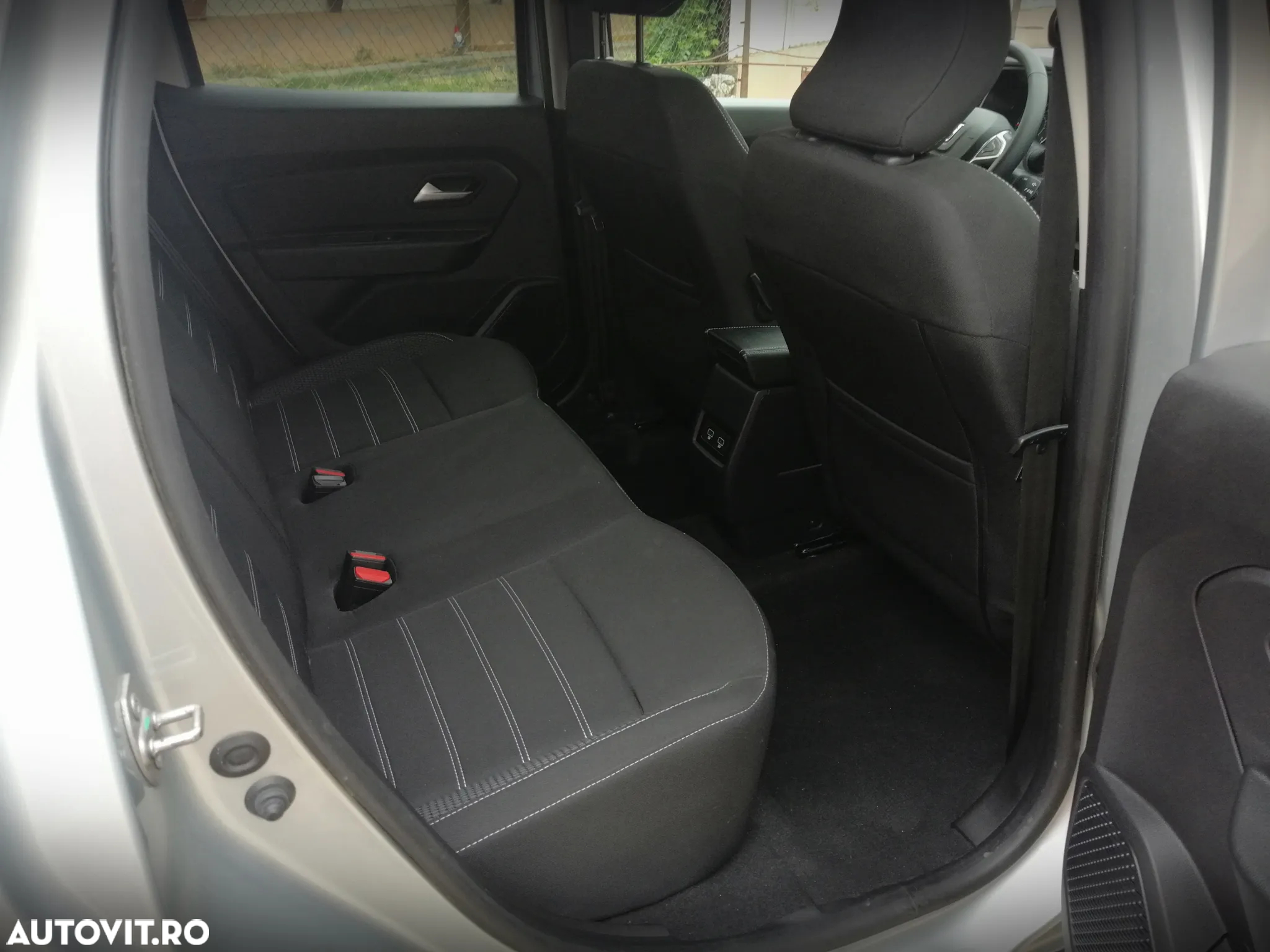 Dacia Duster ECO-G 100 Prestige - 10