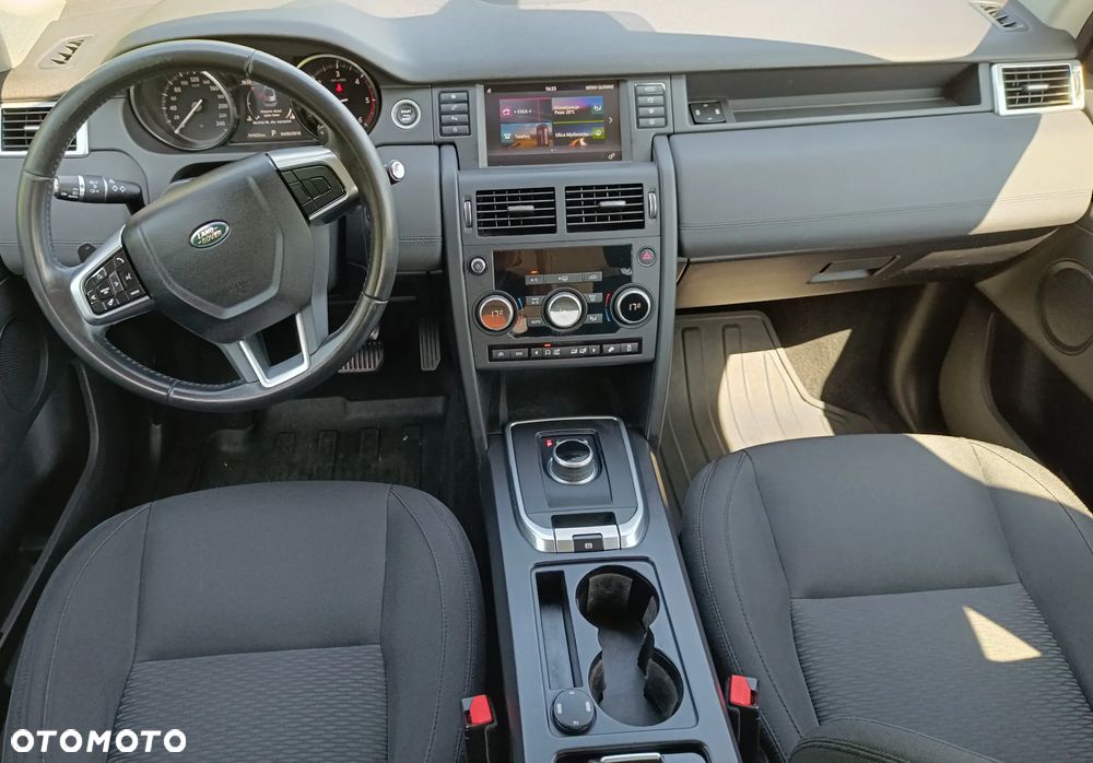 Land Rover Discovery Sport TD4 Dynamic - 16