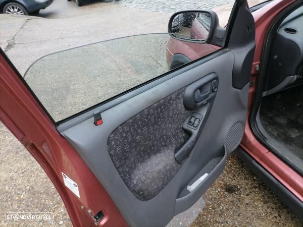 Para Peças Opel Corsa C (X01) - 6