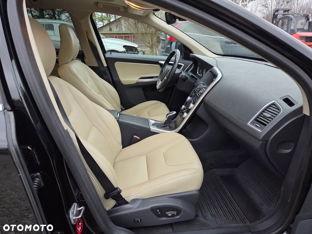 Volvo XC 60 T5 AWD Summum - 9