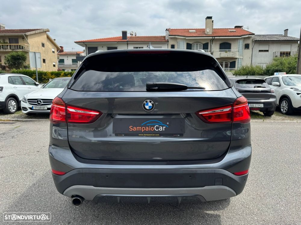 BMW X1 16 d sDrive Line Sport - 12