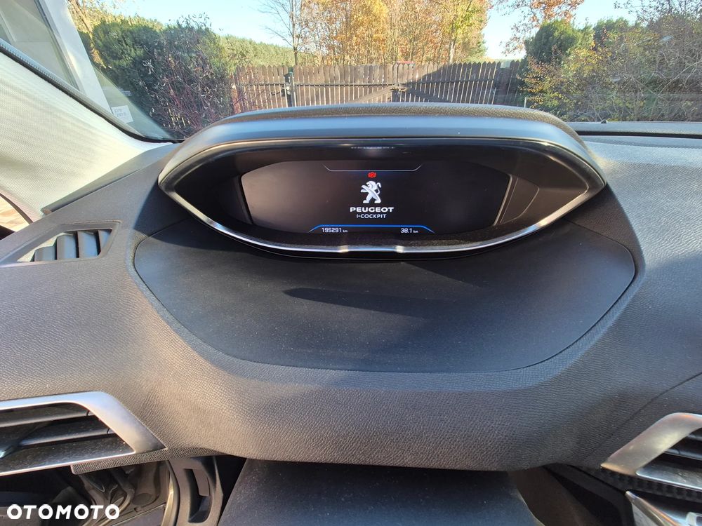 Peugeot 3008 PureTech 130 Stop & Start GPF Allure - 5