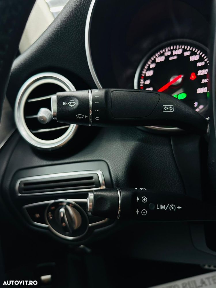 Mercedes-Benz GLC 220 d 4MATIC 9G-TRONIC AMG Line - 30