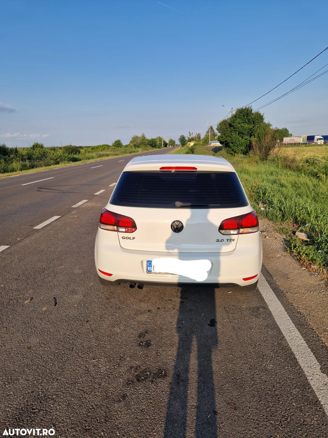 Volkswagen Golf 2.0 TDI DPF 4Motion Highline - 12