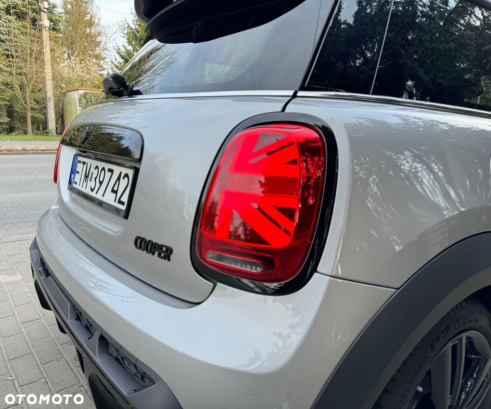 MINI Cooper John Works Trim - 5