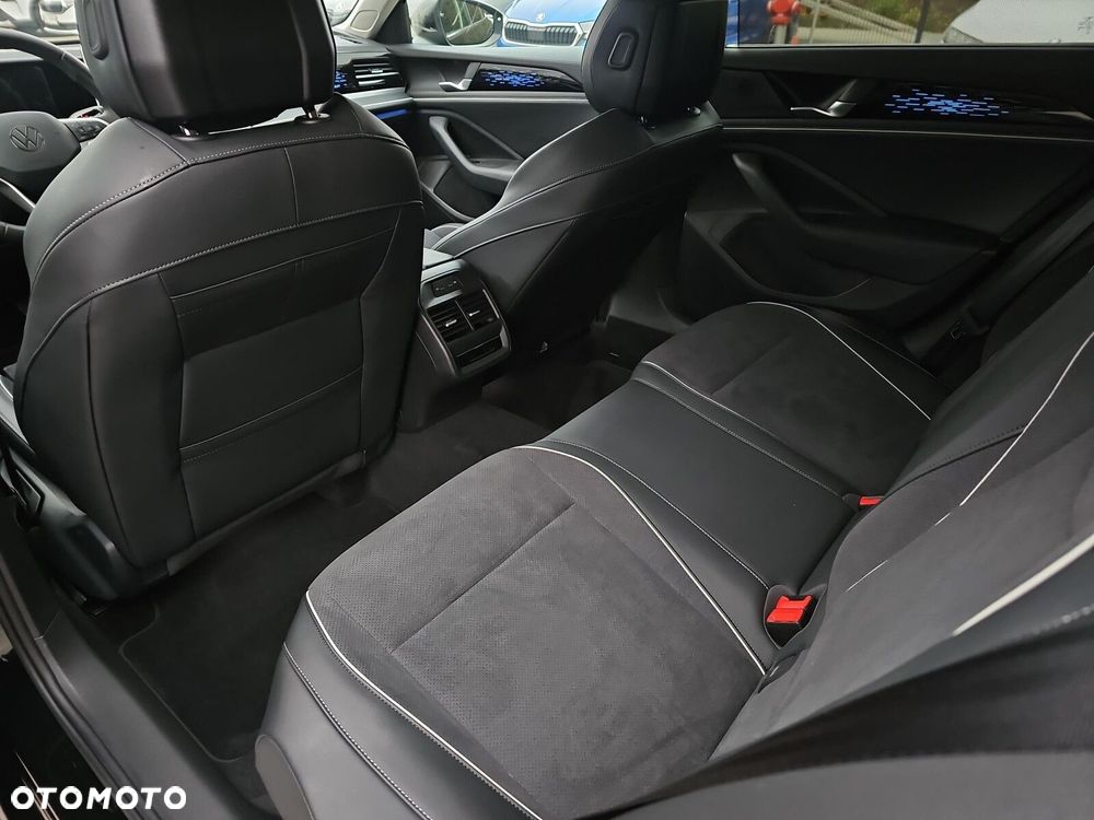 Volkswagen Passat - 17