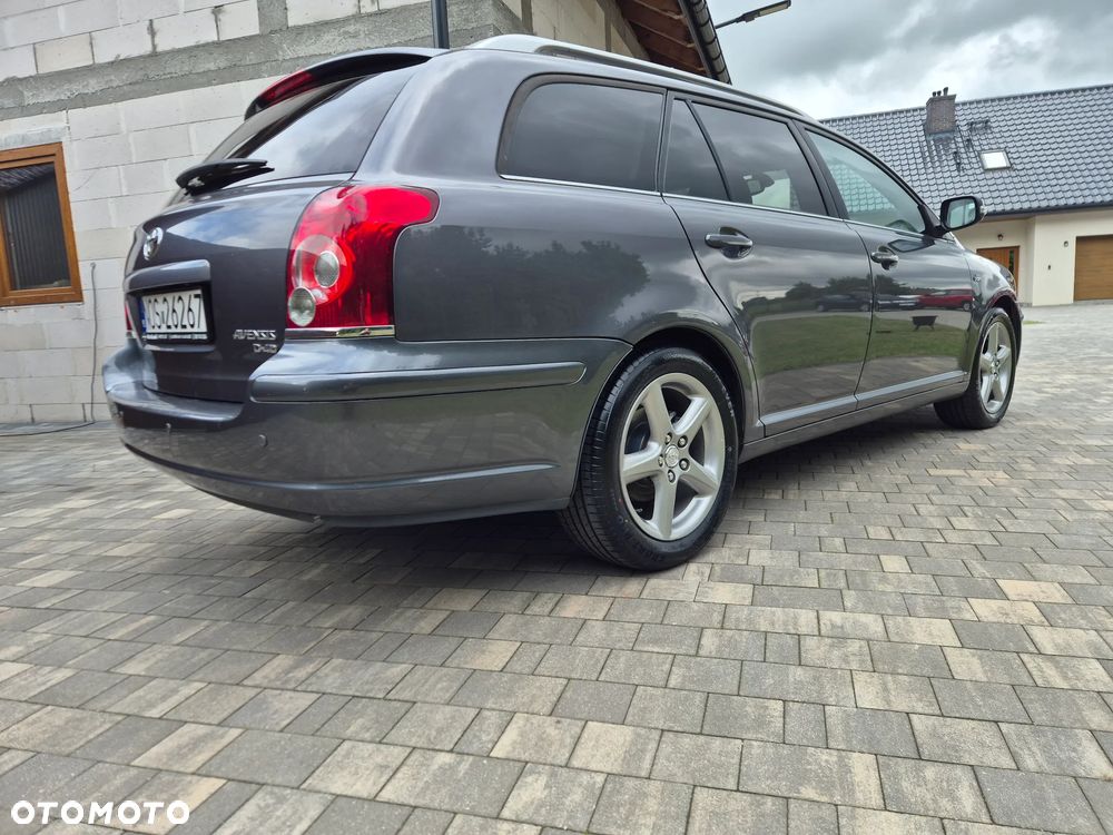 Toyota Avensis 2.2 D-CAT Sol plus NAVI - 14