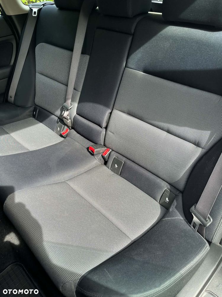 Subaru Legacy 2.0 4WD - 18