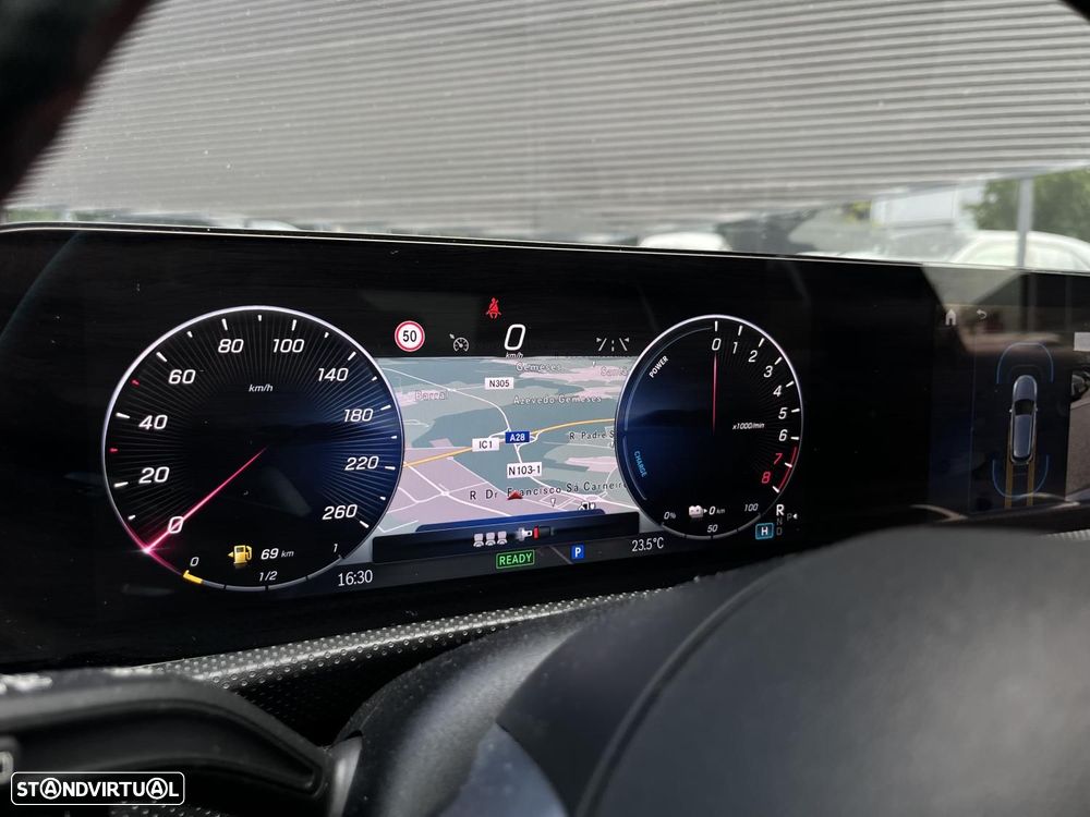 Mercedes-Benz A 250 e 8G-DCT AMG Line Advanced Plus - 12