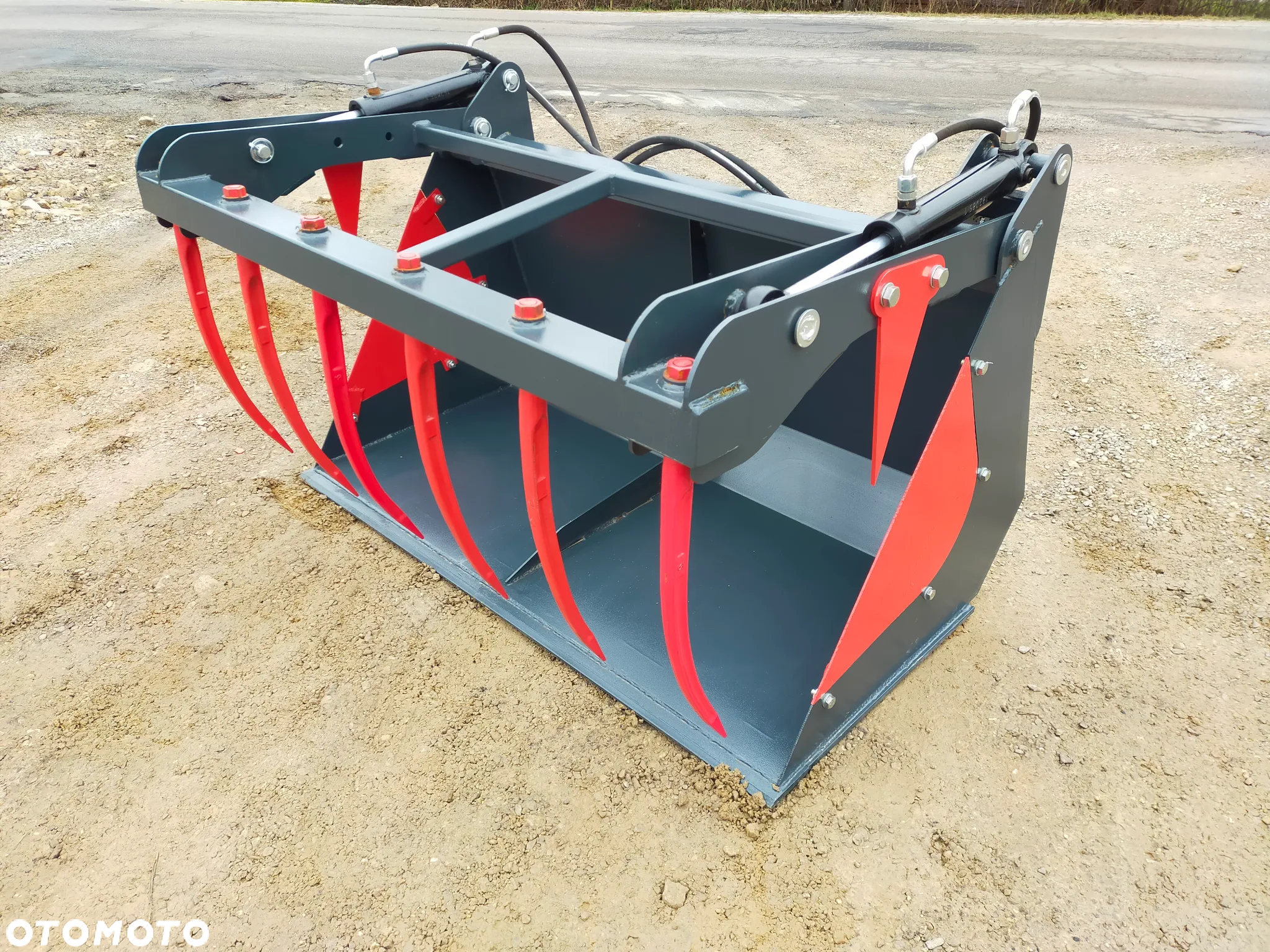 Osprzęt do ładowaczy czołowych / ŁYŻKA do materiałów sypkich/ EURO-RAMKA /  OD RĘKI   dostępne CHWYTAKI/łyżko-krokodyle/paleciaki TRANSPORT - 4