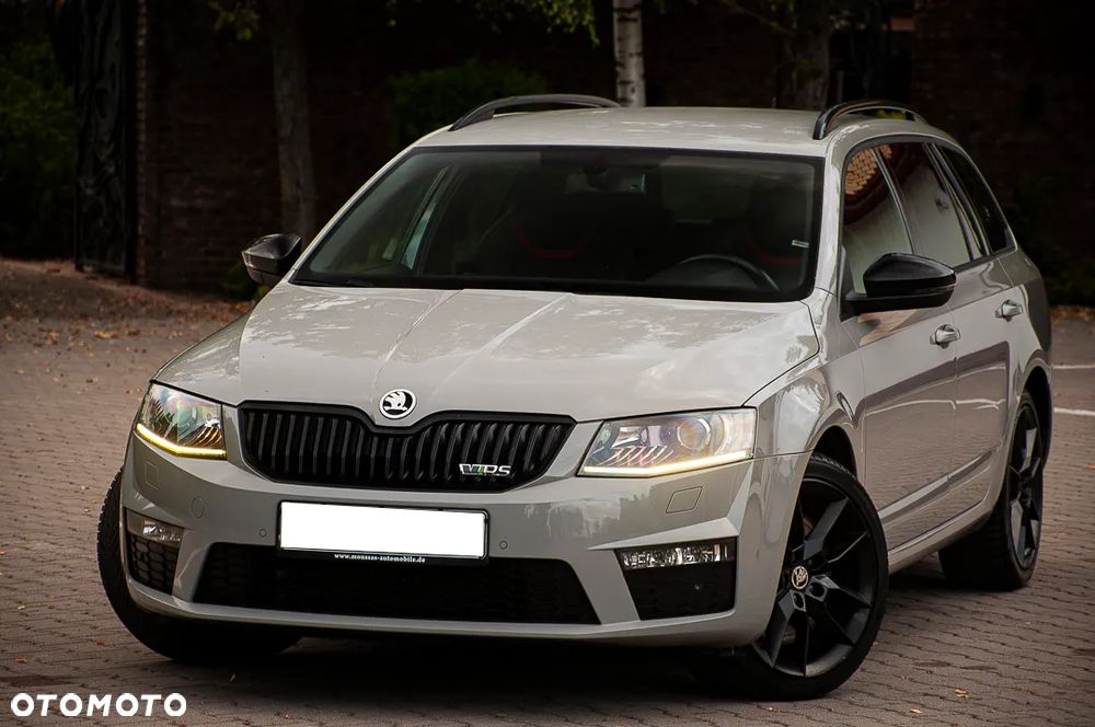 Skoda Octavia 2.0 TDI DSG RS - 6