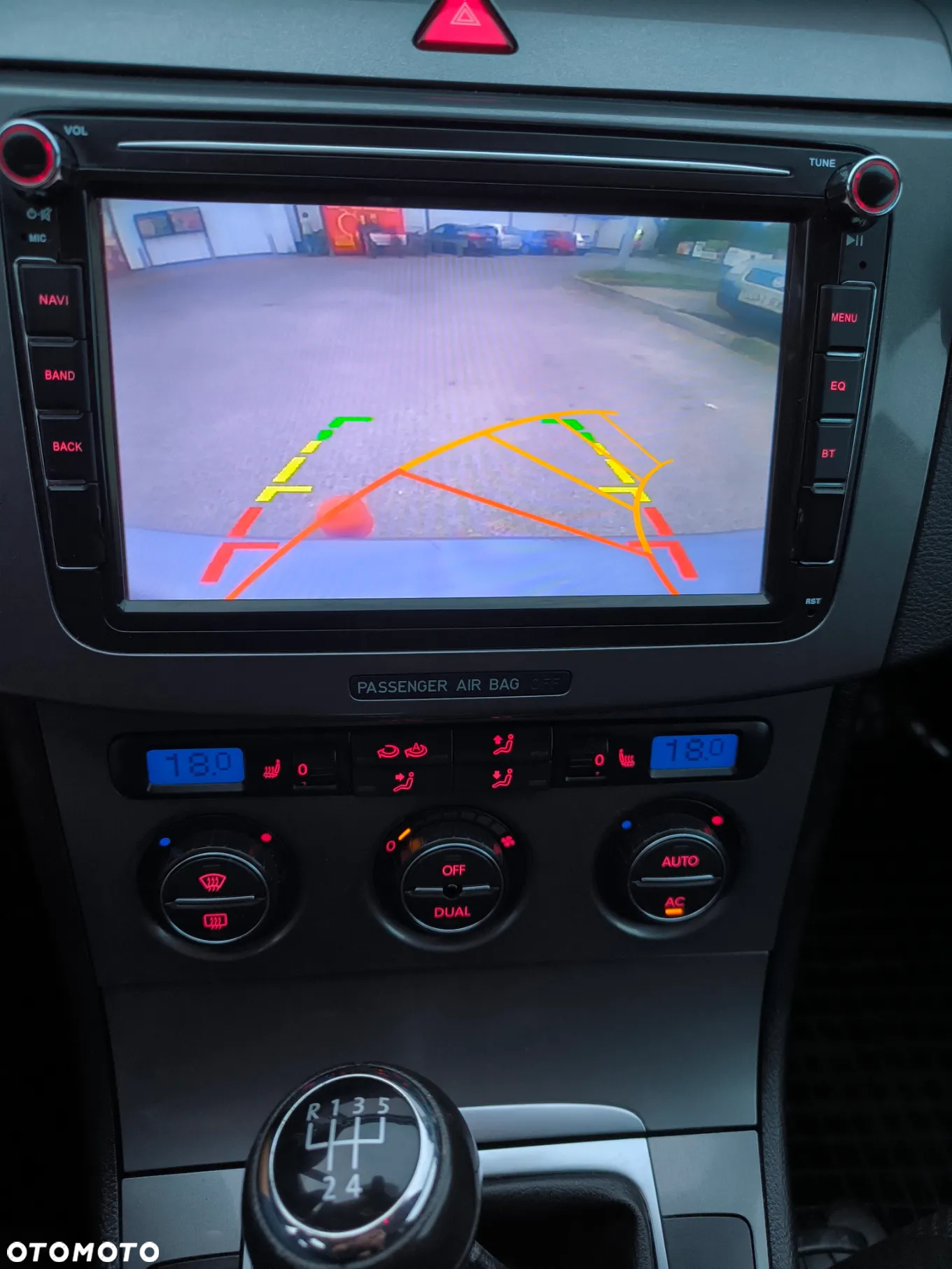 Volkswagen Passat 2.0 TDI DPF Trendline - 23