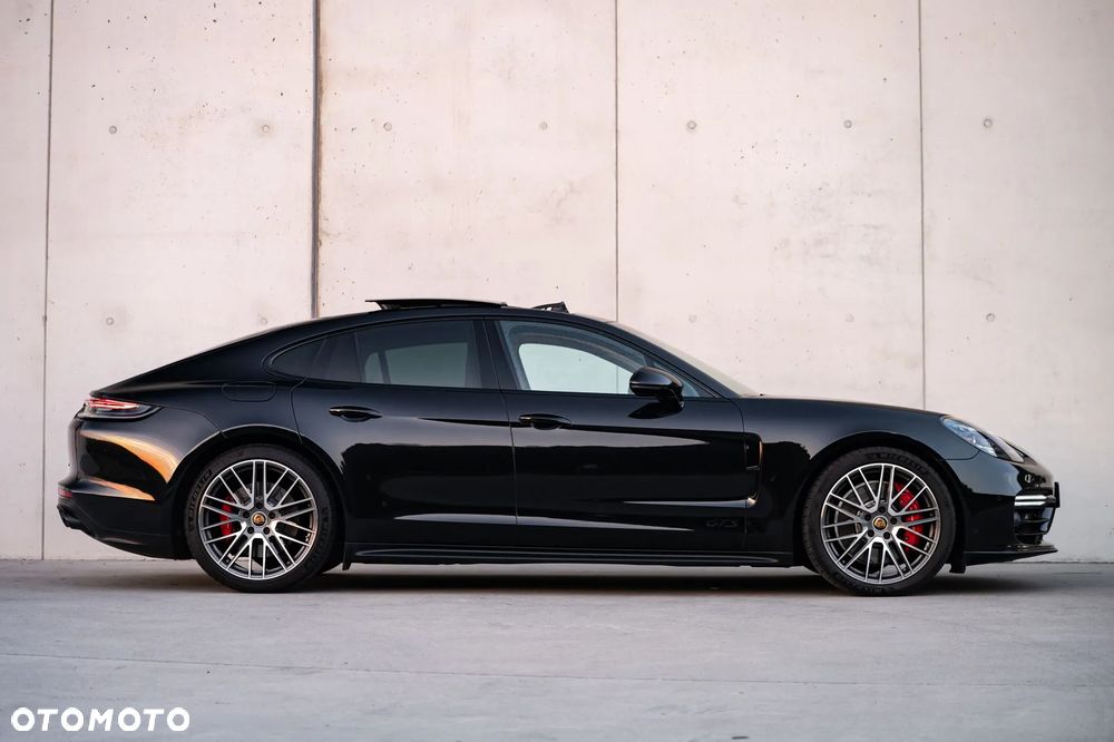 Porsche Panamera GTS - 8