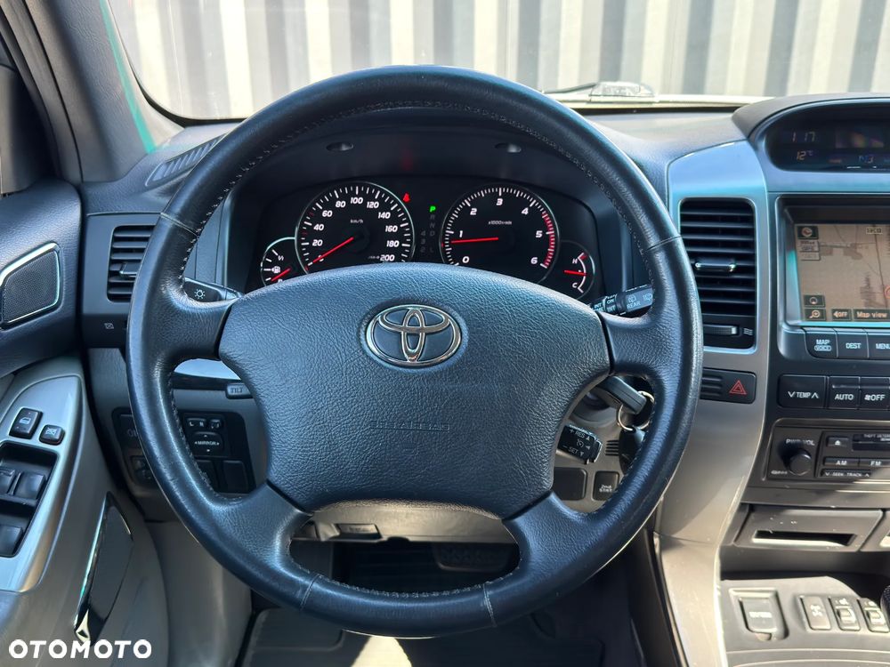 Toyota Land Cruiser 3.0 D Luna - 28