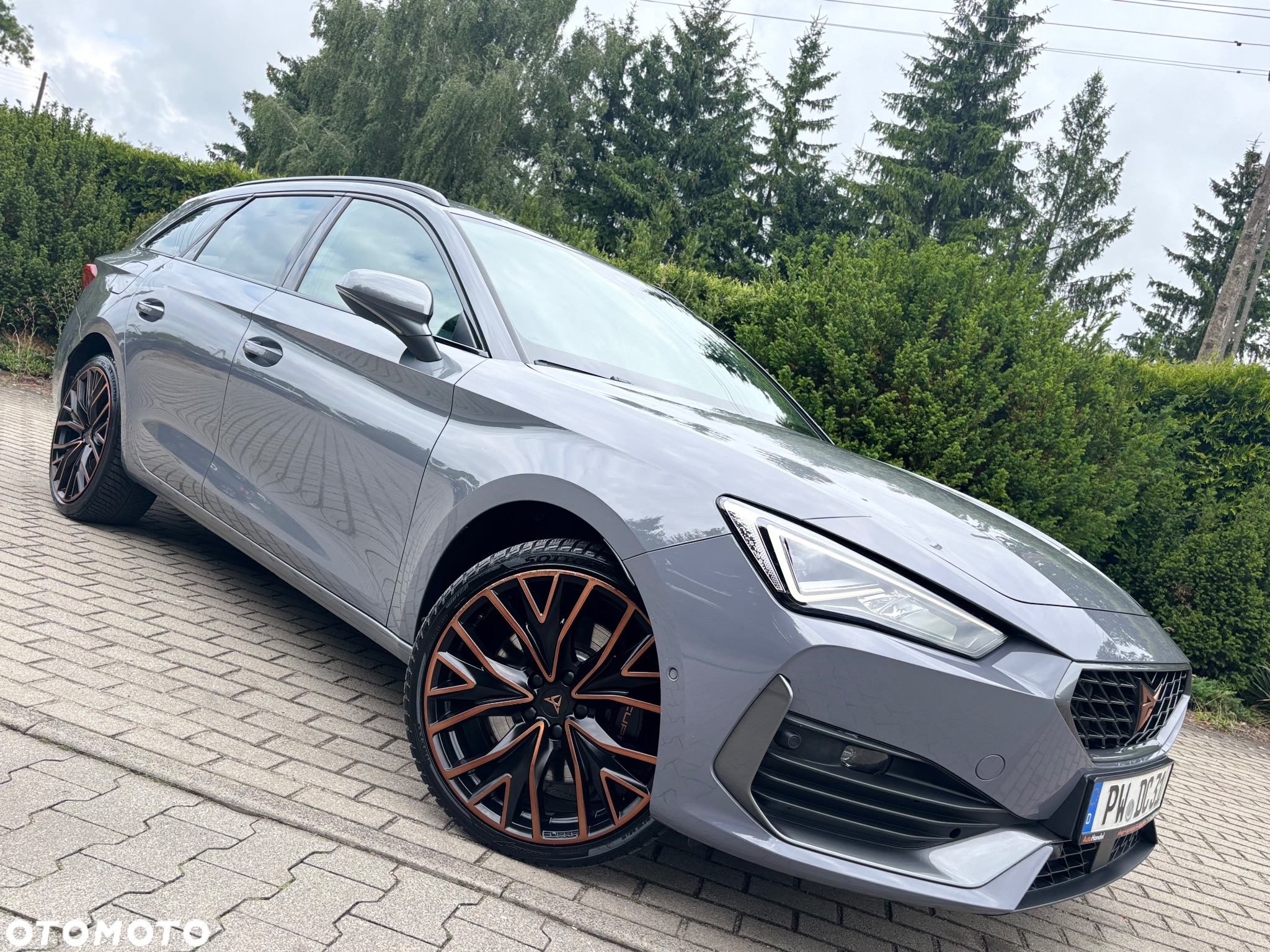 Cupra Leon Sportstourer 1.4 e-Hybrid (180 kW System) VZ - 10