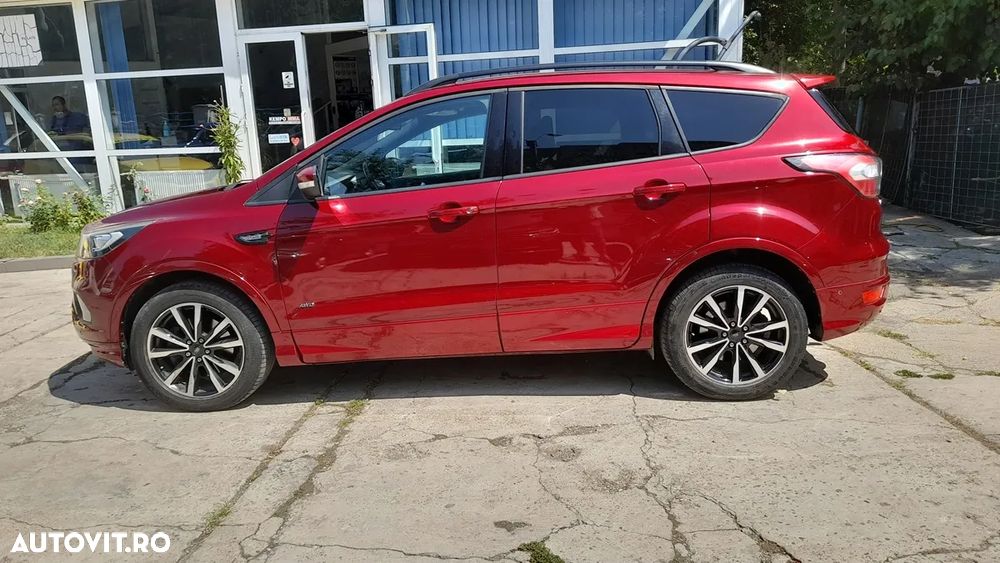 Ford Kuga 2.0 TDCi 4WD Powershift ST-Line - 3