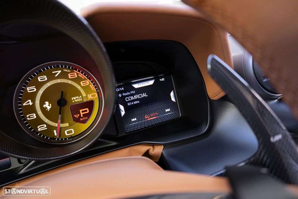 Ferrari F8 Tributo 3.9 Twin-Turbo V8 - 24