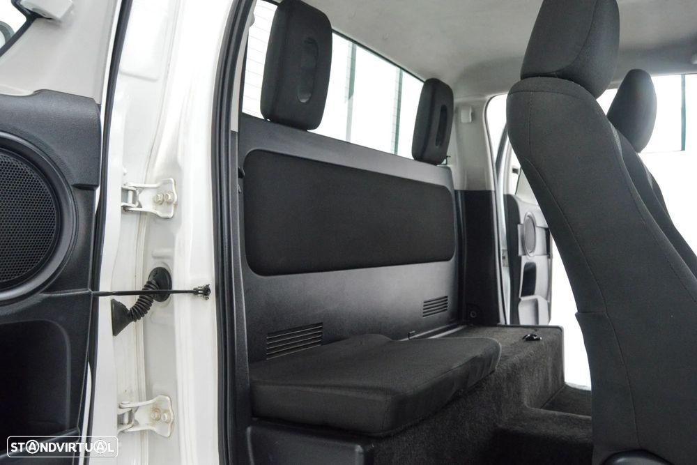 Toyota Hilux 2.4 D-4D 4X2 Cabine Extra 3L - 47