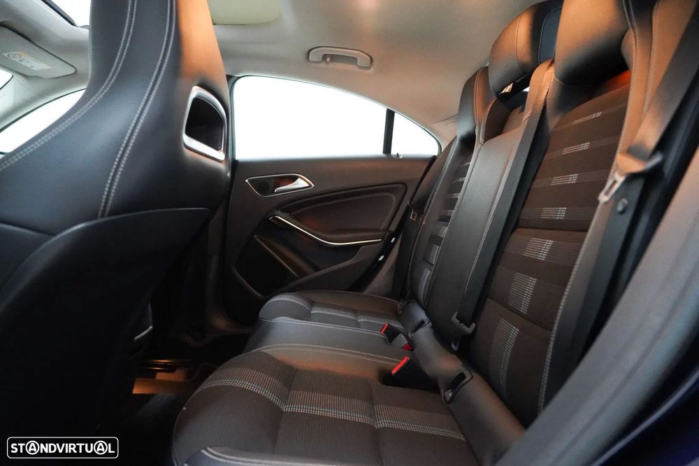 Mercedes-Benz CLA 180 d Urban Aut. - 8