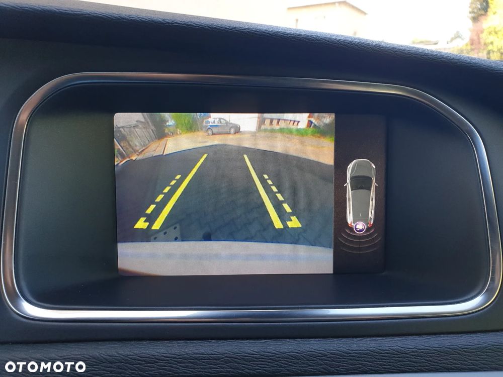 Volvo V40 D2 Momentum - 28