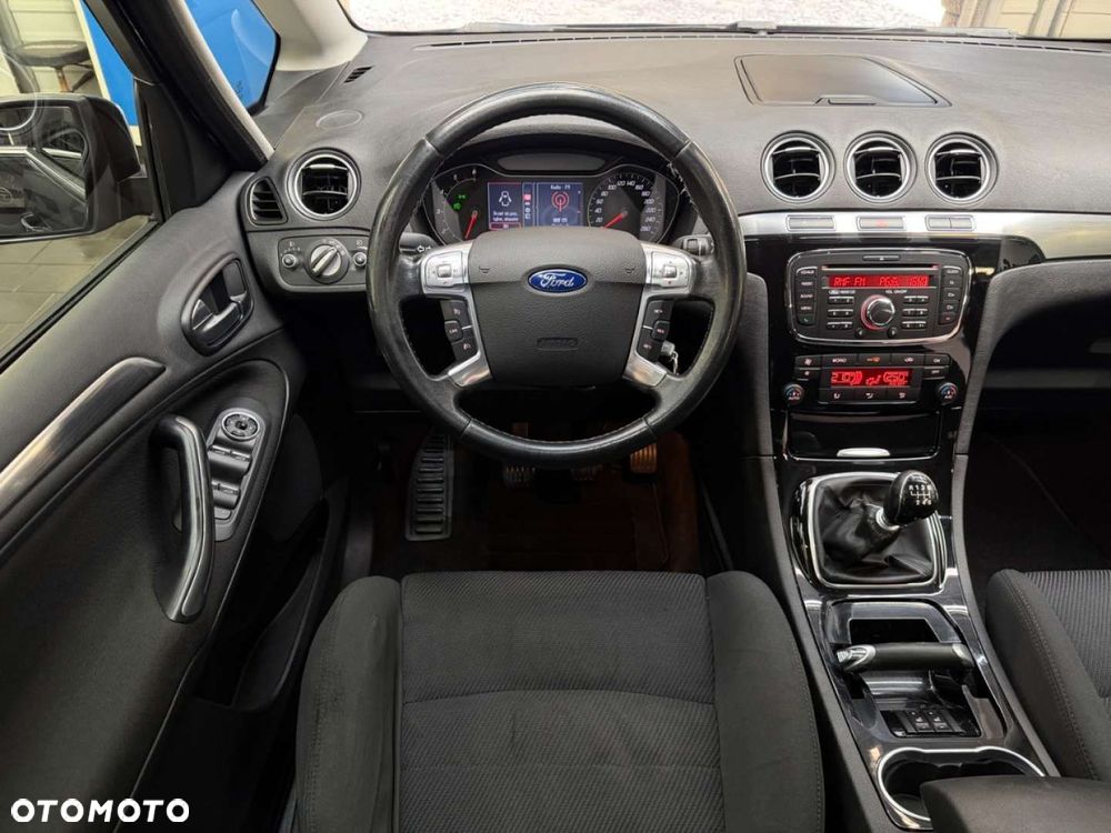 Ford S-Max - 22