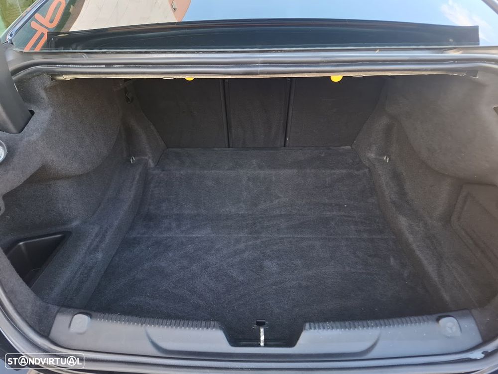 Jaguar XE 2.0 D Prestige Aut. - 45