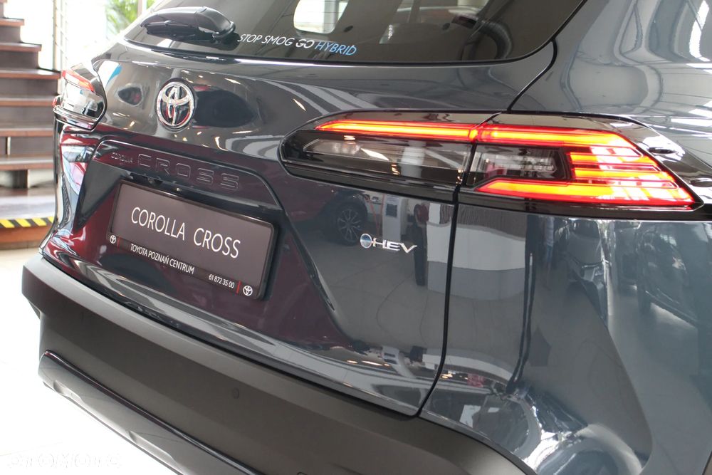 Toyota Corolla Cross 2.0 Hybrid Executive - 8