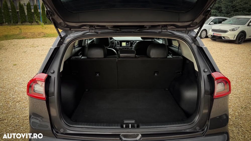 Kia Niro 1.6 GDI 2WD Aut. Edition 7 - 8