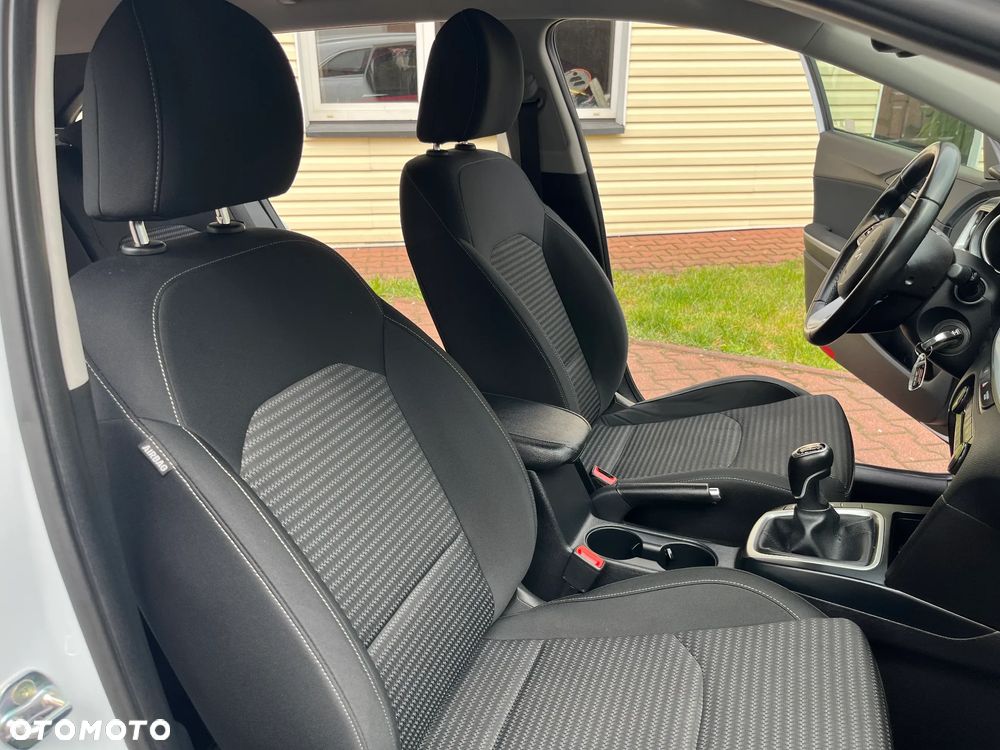 Kia Ceed 1.5 T-GDI M - 25