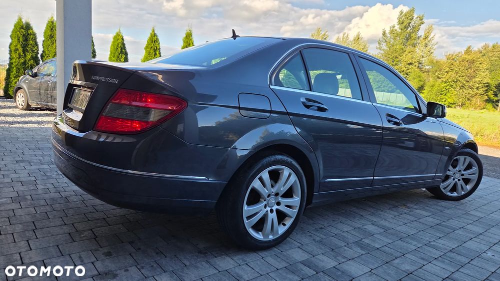 Mercedes-Benz Klasa C - 16