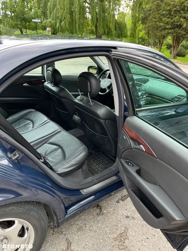 Mercedes-Benz Klasa E 220 CDI Automatik Classic - 22