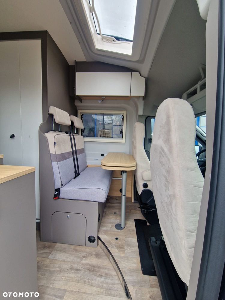 LMC C590 INNOVAN AUT. 170PS Doposażony Mega Zadbany FV23% - 19