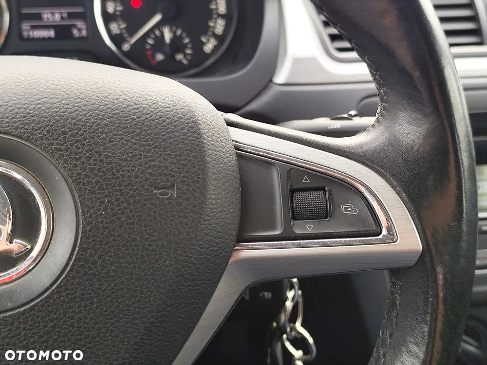 Skoda RAPID 1.2 Ambition - 17