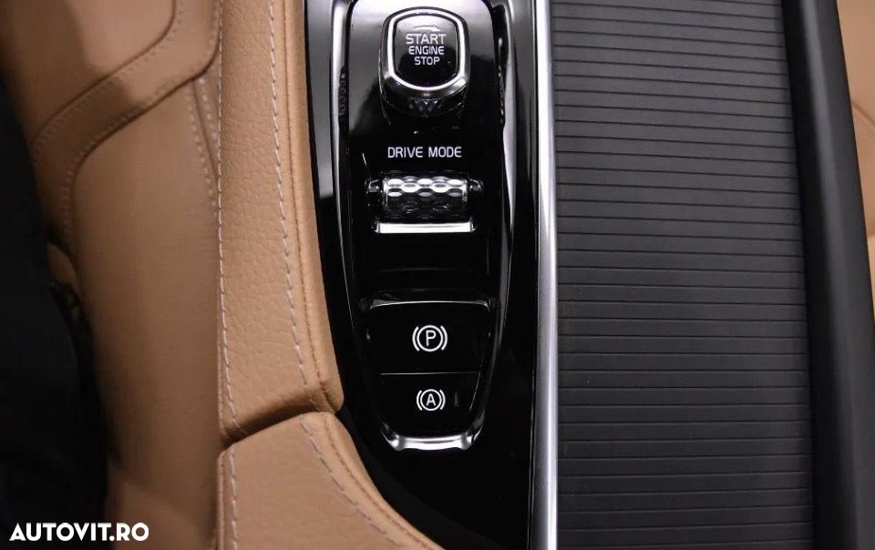 Volvo V90 D5 AWD - 9