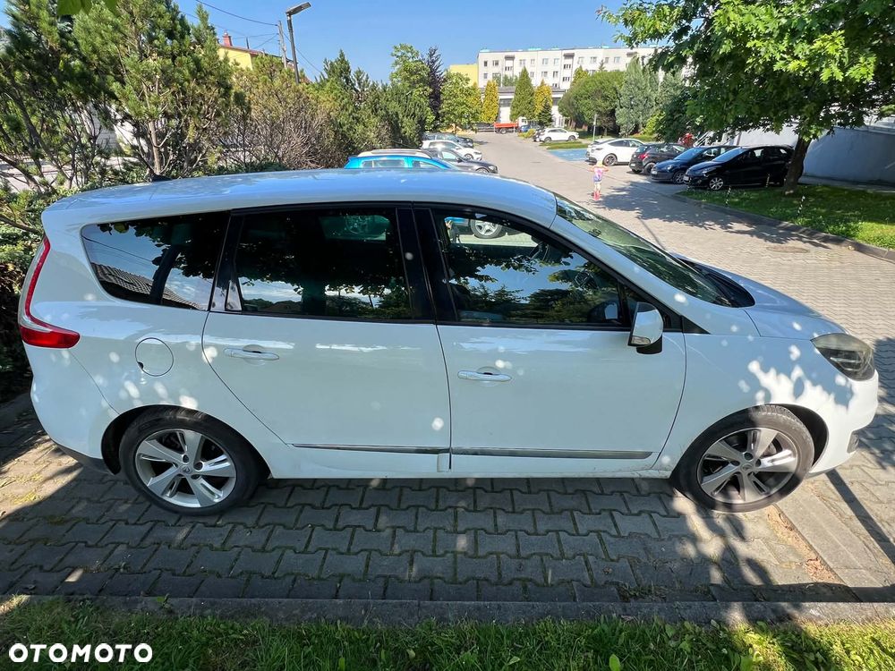 Renault Grand Scenic ENERGY TCe 115 Dynamique - 4