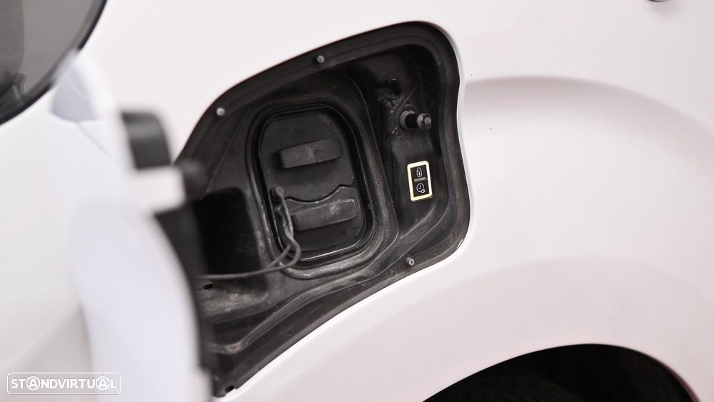 Peugeot e-Expert 75 kWh Premium Long - 26