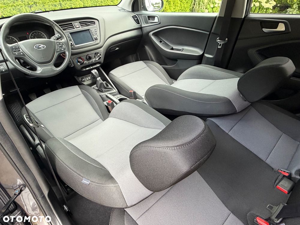 Hyundai i20 1.2 YES Plus - 22