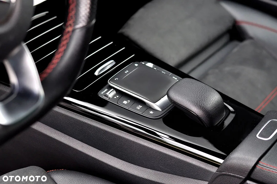 Mercedes-Benz CLA 200 d Shooting Brake 8G-DCT AMG Line - 29