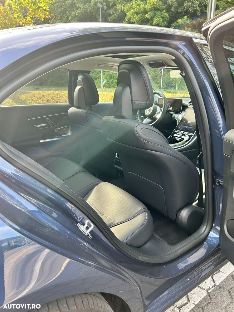 Mercedes-Benz C 300 e 4Matic 9G-TRONIC Avantgarde Advanced - 13