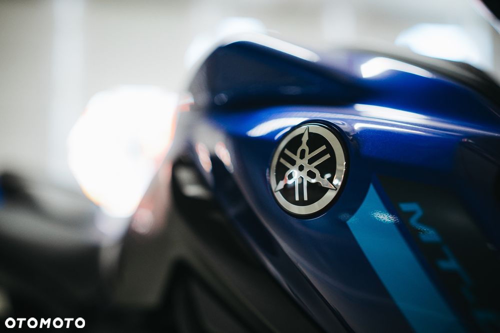 Yamaha MT - 7