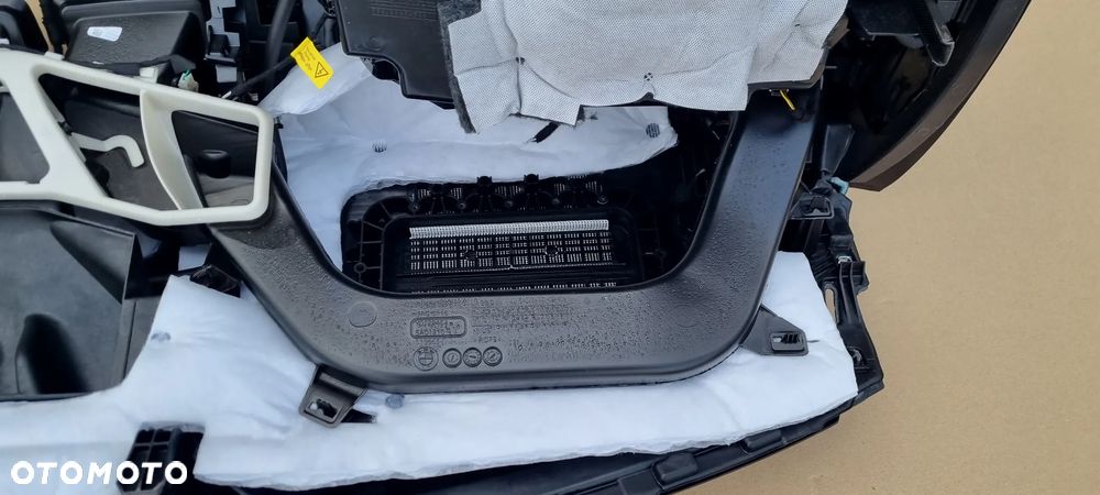 BMW X7 G07 LCI 2022- Deska Konsola Skóra Oyginał NIE ROBIONA !!! - 9