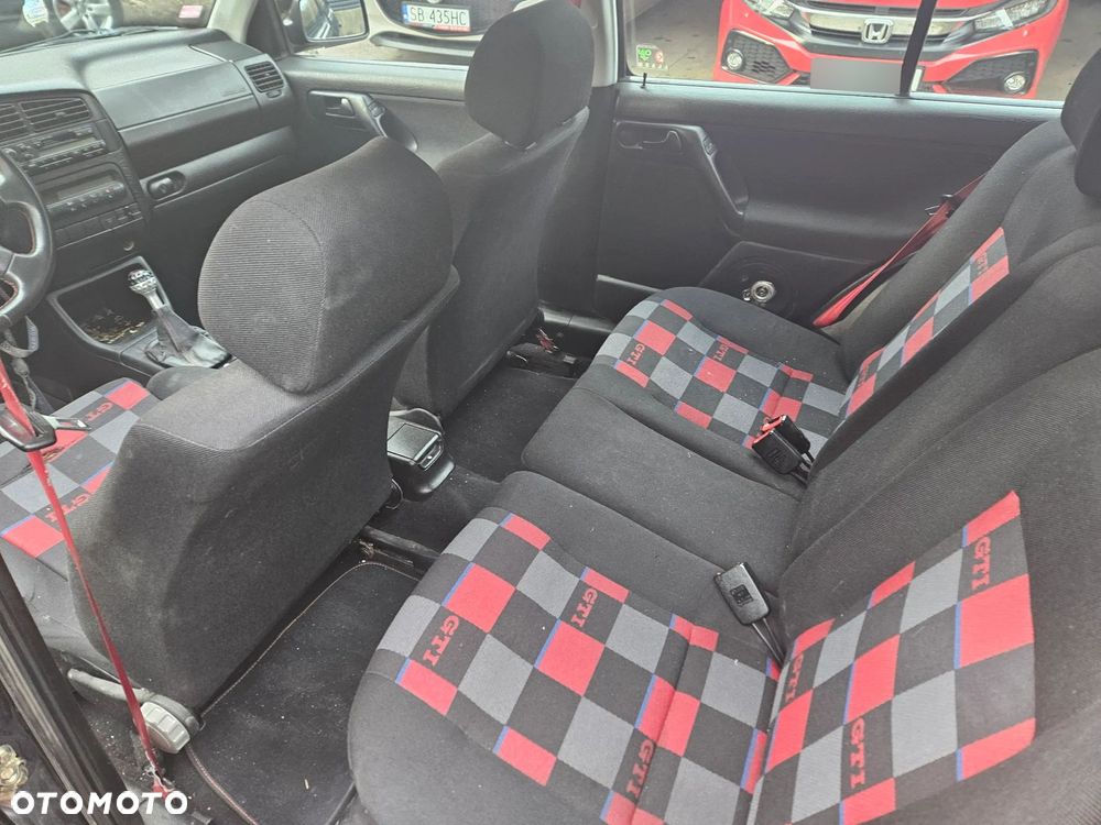 Volkswagen Golf 1.9 TDI - 2