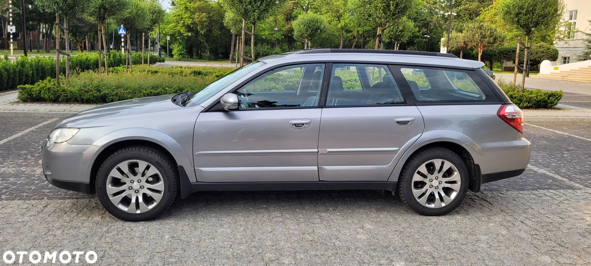 Subaru Outback Legacy 3.0RE NAV/NSE - 3