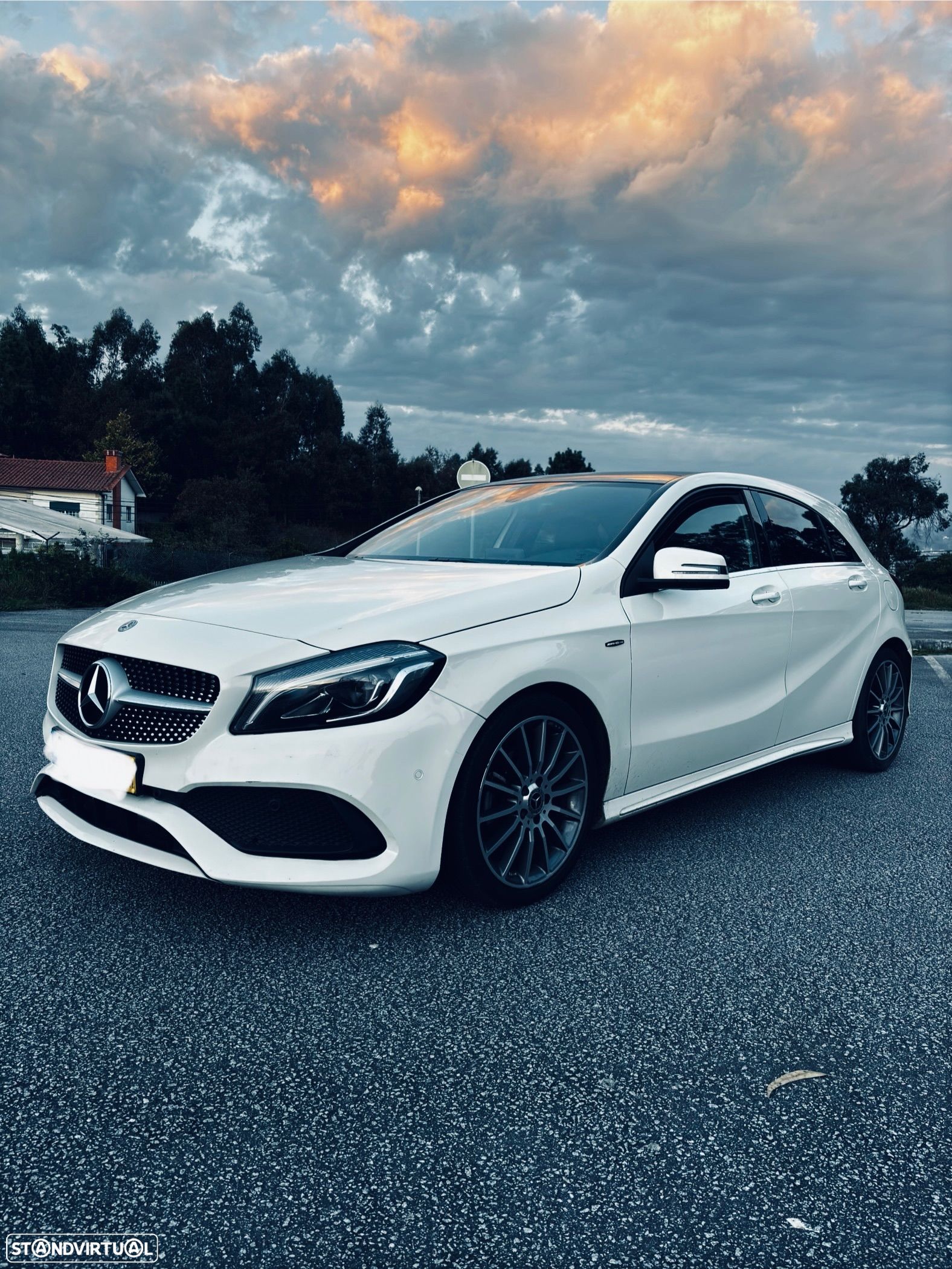 Mercedes-Benz A 180 d AMG Line - 1